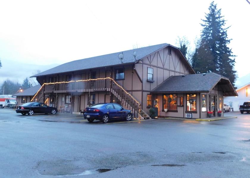 Washington Packwood Facade