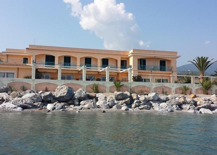 Calabria Gizzeria Beach