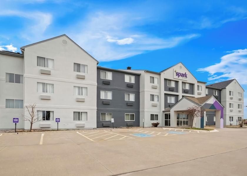 Iowa Moline Exterior Detail