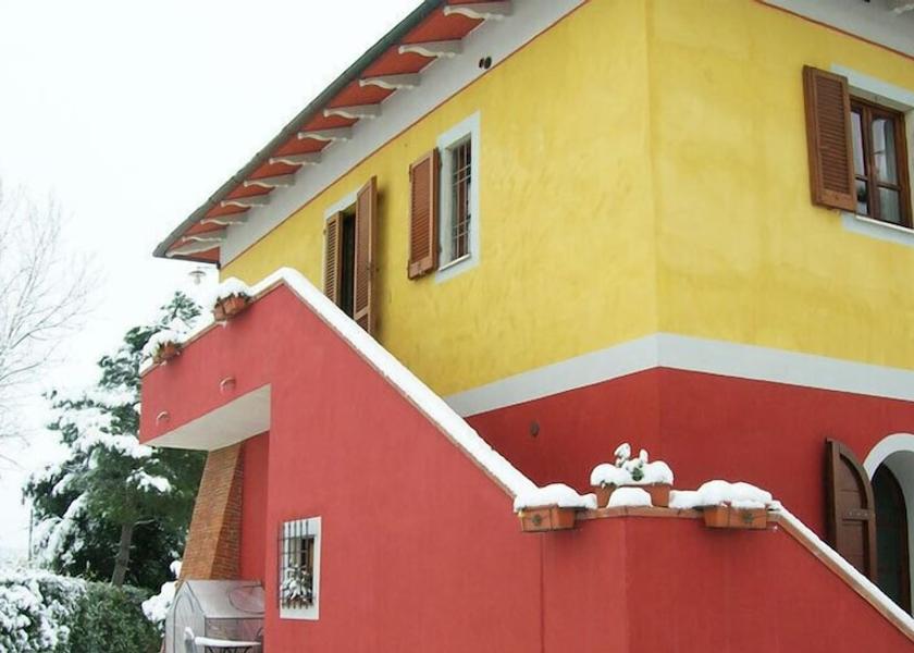 Tuscany Montopoli in Val d'Arno Exterior Detail