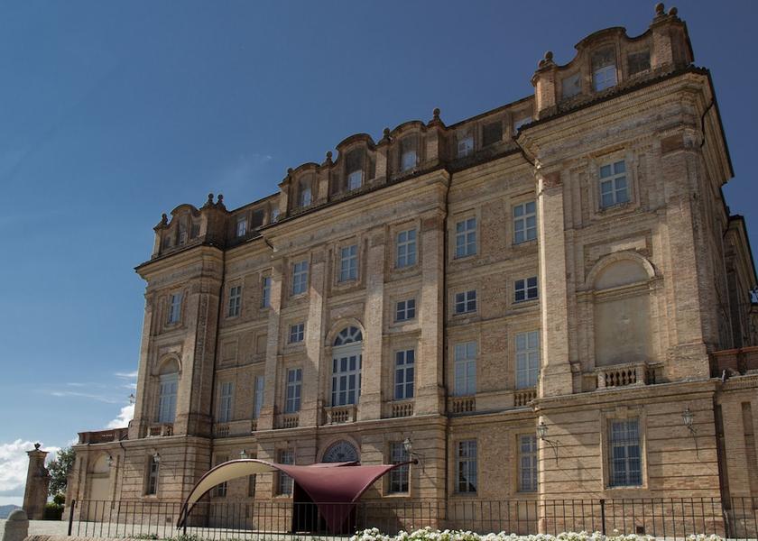 Piedmont Guarene Facade