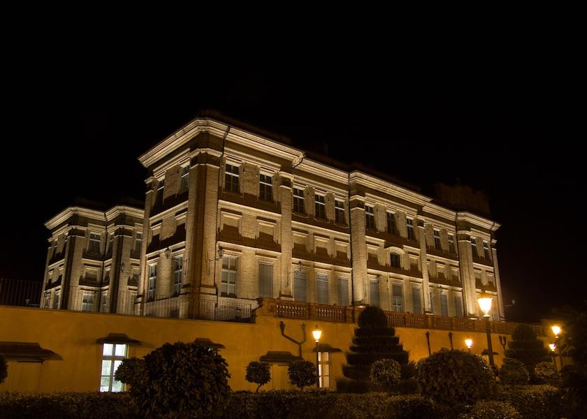 Piedmont Guarene Facade