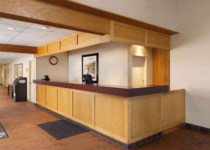 Ontario Thunder Bay Lobby