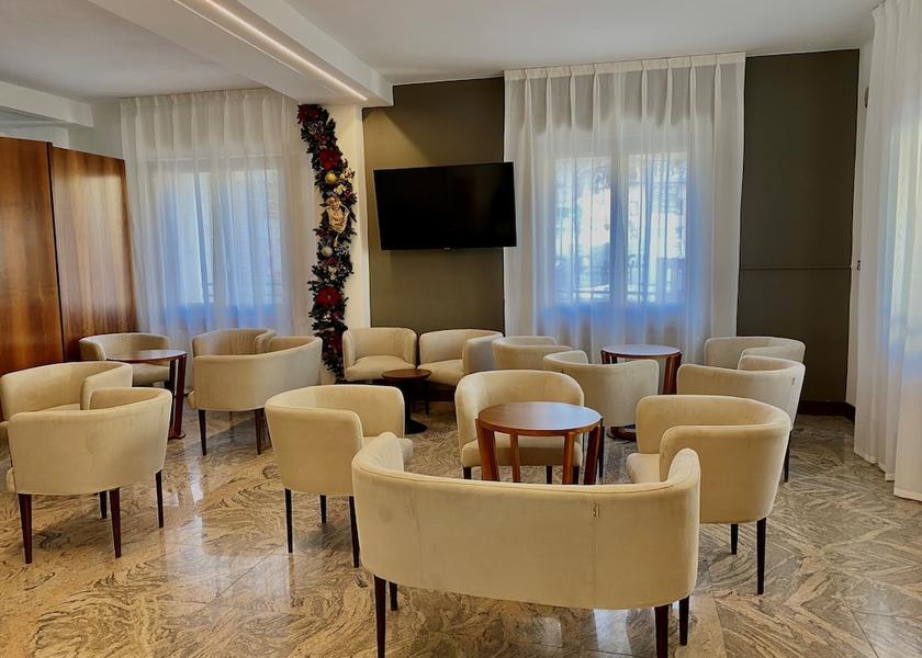 Lombardy Temu Lobby