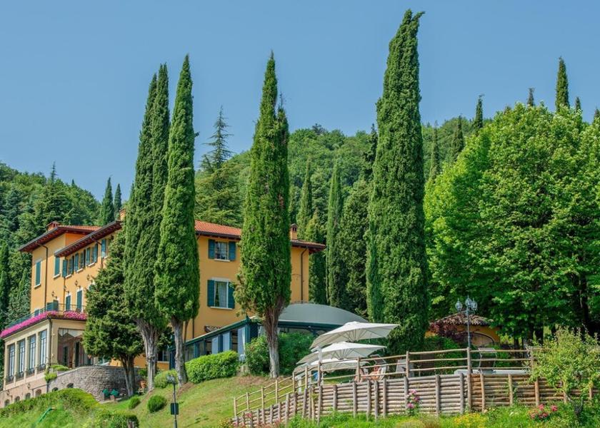 Lombardy Gargnano Garden