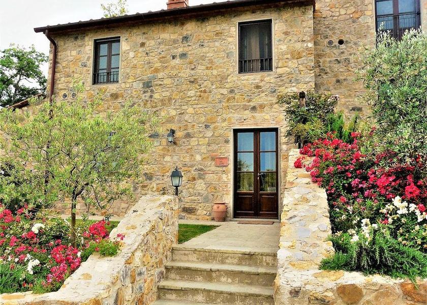 Tuscany Bucine Exterior Detail