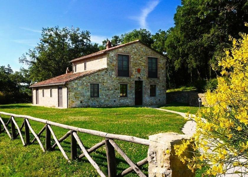 Tuscany Bucine Exterior Detail