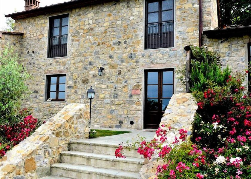 Tuscany Bucine Exterior Detail