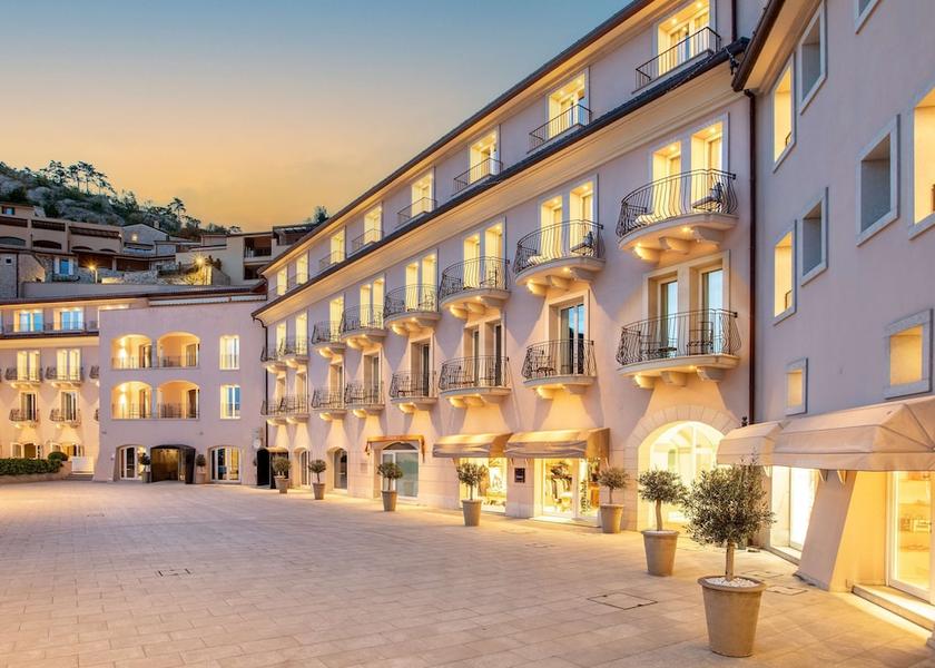 Friuli-Venezia Giulia Duino-Aurisina Facade