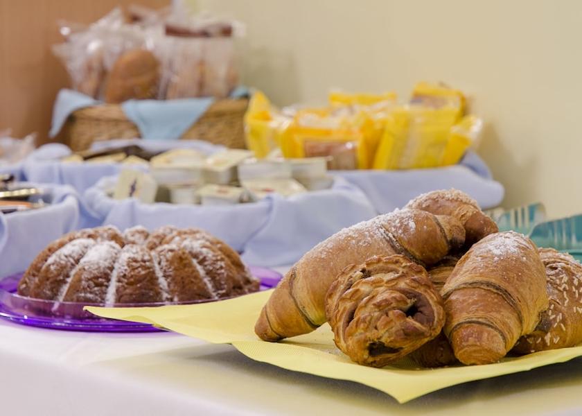 Lombardy Ripalta Guerina Buffet