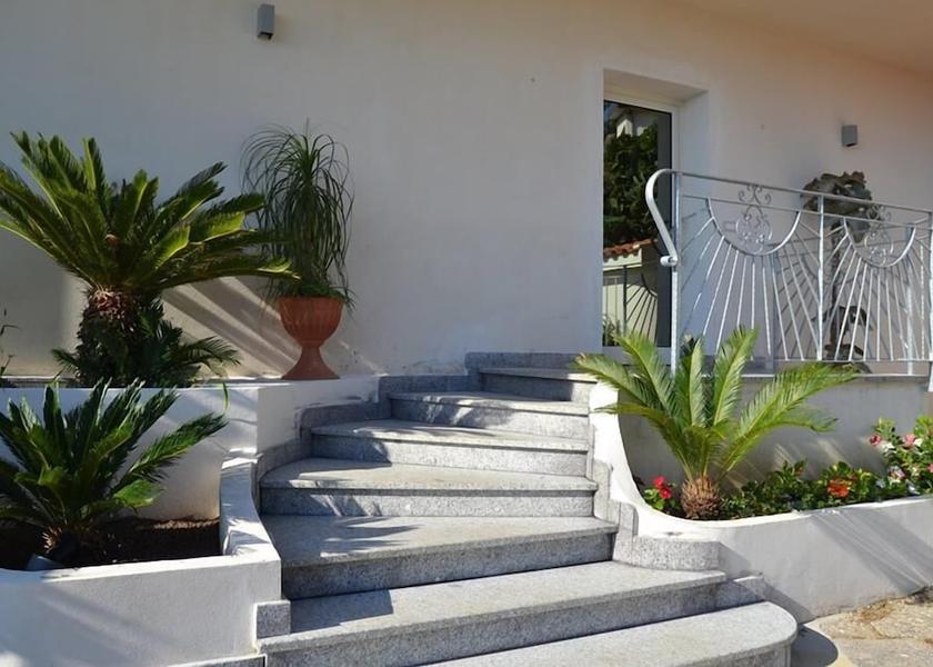 Calabria Joppolo Entrance