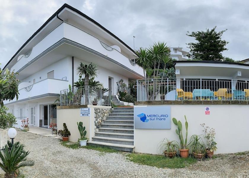 Calabria Joppolo Facade