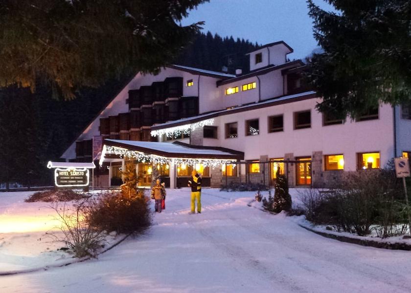 Veneto Falcade Facade