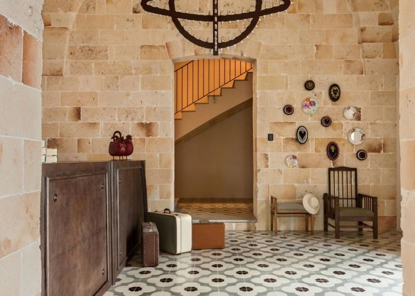 Puglia Manduria Check-in Check-out Kiosk