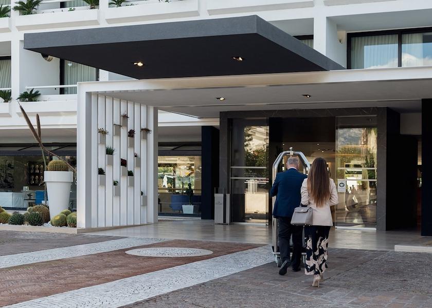 Campania Capaccio-Paestum Entrance