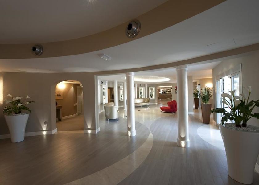 Lombardy Rodengo-Saiano Lobby