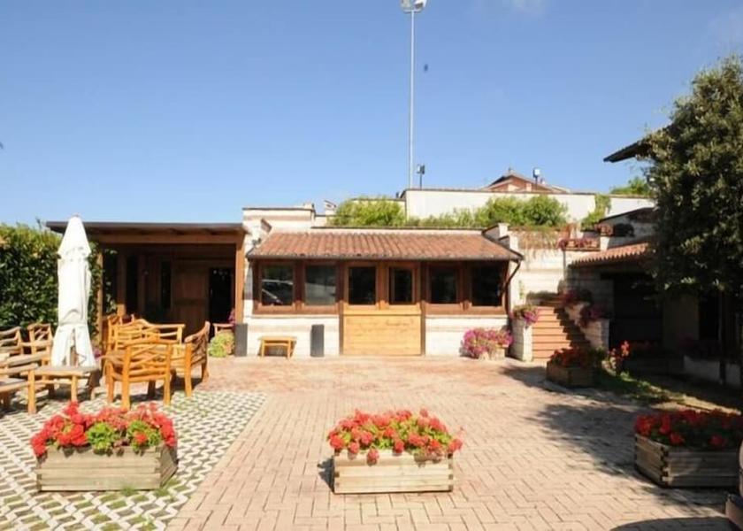 Abruzzo Poggio Picenze Exterior