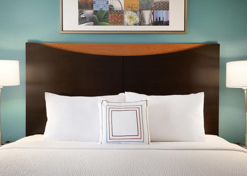 Wisconsin Oshkosh Room