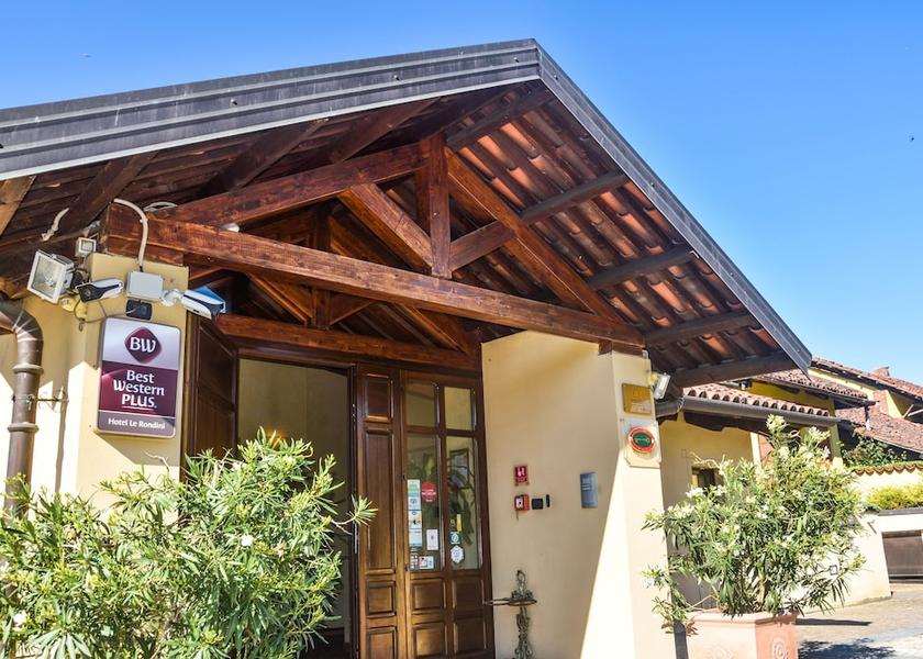 Piedmont San Francesco al Campo Entrance