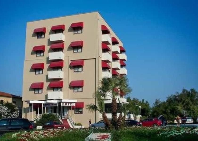 Marche Fano Facade