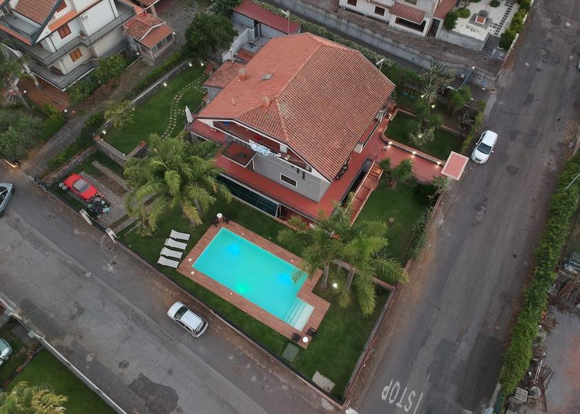 Sicily Aci Sant'Antonio Exterior