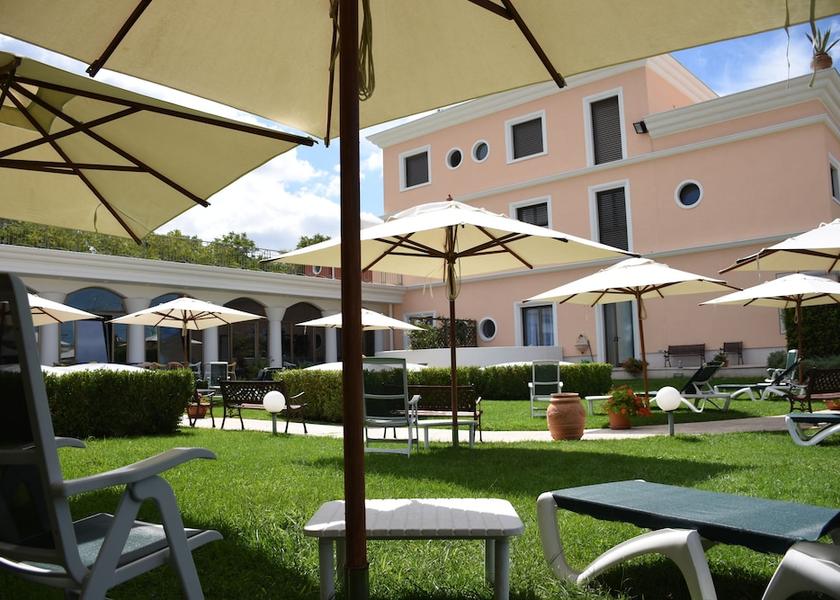 Puglia Canosa di Puglia Garden