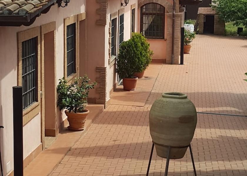 Lazio Cerveteri Exterior