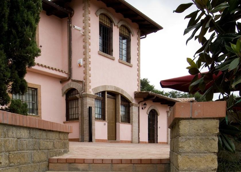 Lazio Cerveteri Front of property