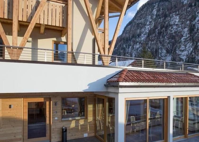 Trentino-Alto Adige Campitello di Fassa Front of property
