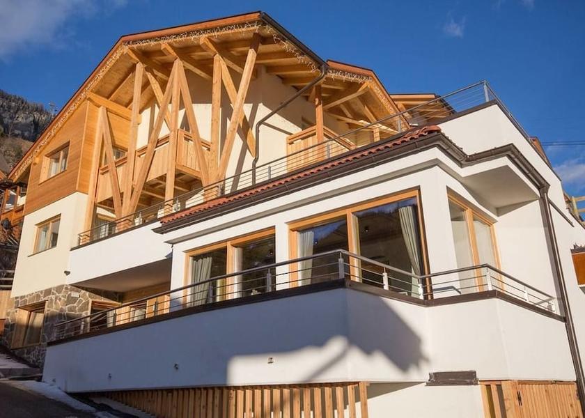 Trentino-Alto Adige Campitello di Fassa Front of property