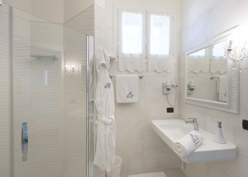 Emilia-Romagna San Giovanni in Persiceto Bathroom