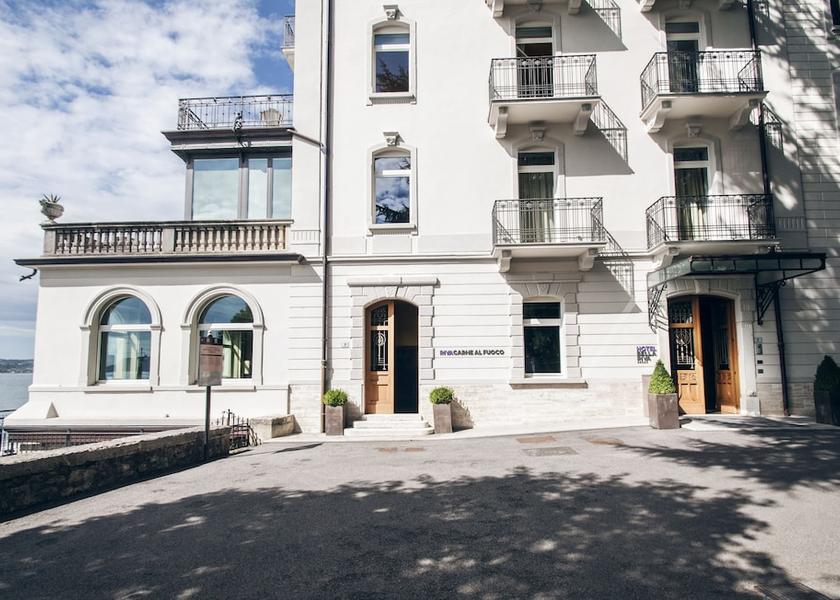 Lombardy Gardone Riviera Exterior detail