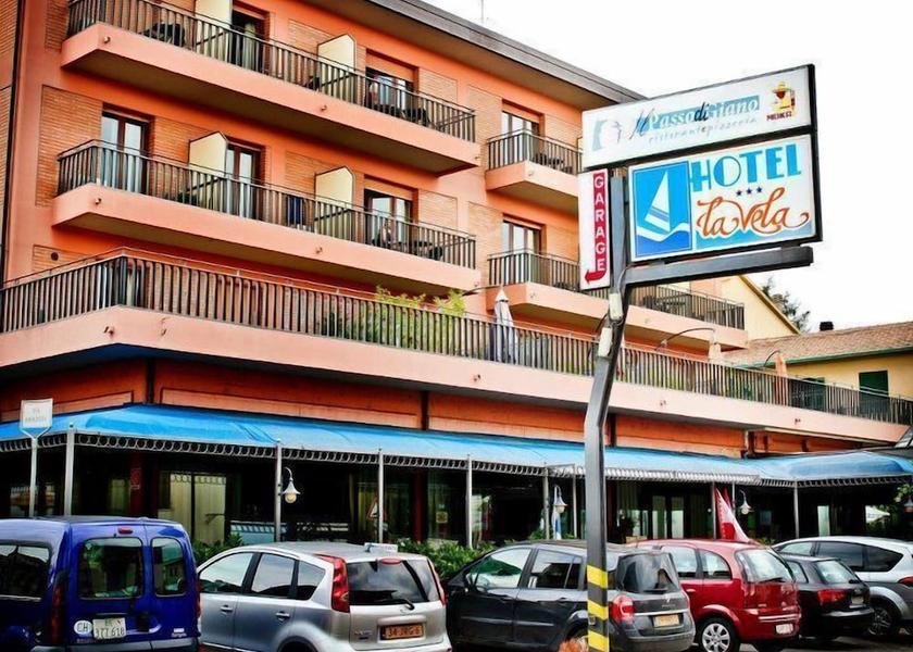 Umbria Passignano sul Trasimeno Front of property
