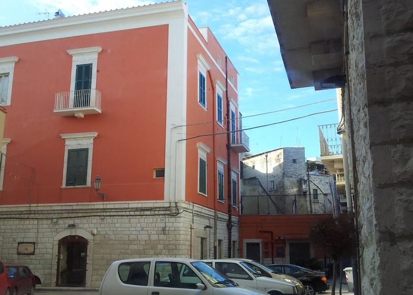 Puglia Trani Facade
