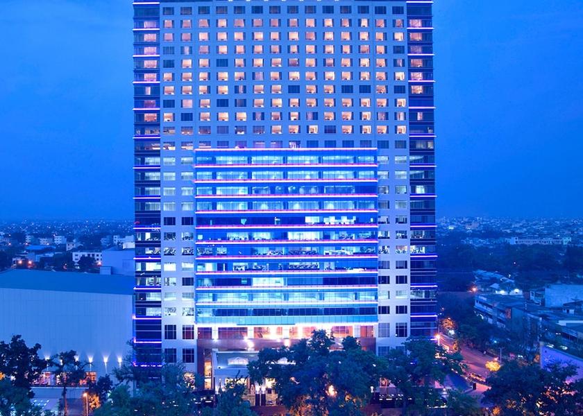  Medan Exterior Detail