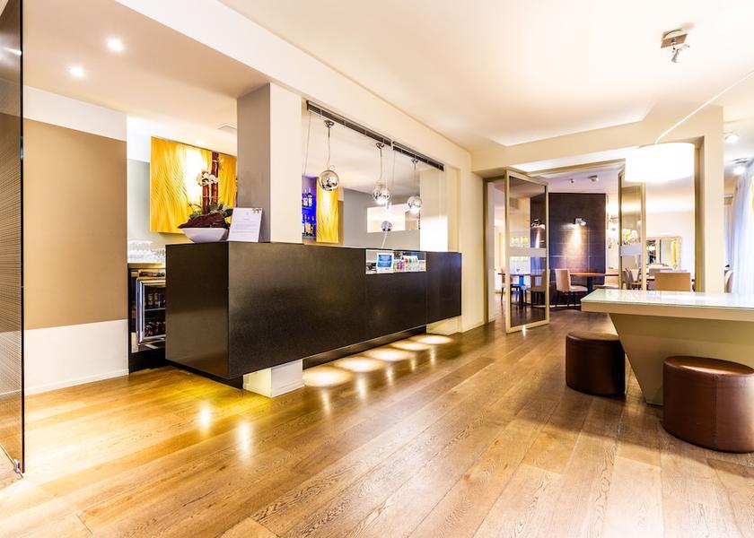 Lombardy Dalmine Bar (on property)