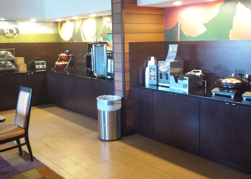 Illinois Gurnee Breakfast Area