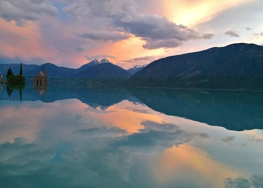 Trentino-Alto Adige Schenna Infinity Pool