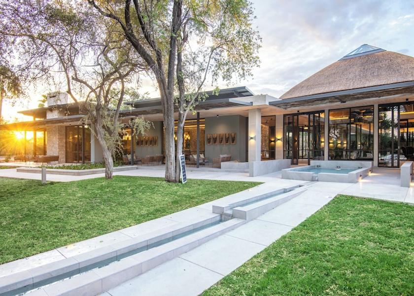  Tsumeb Exterior Detail