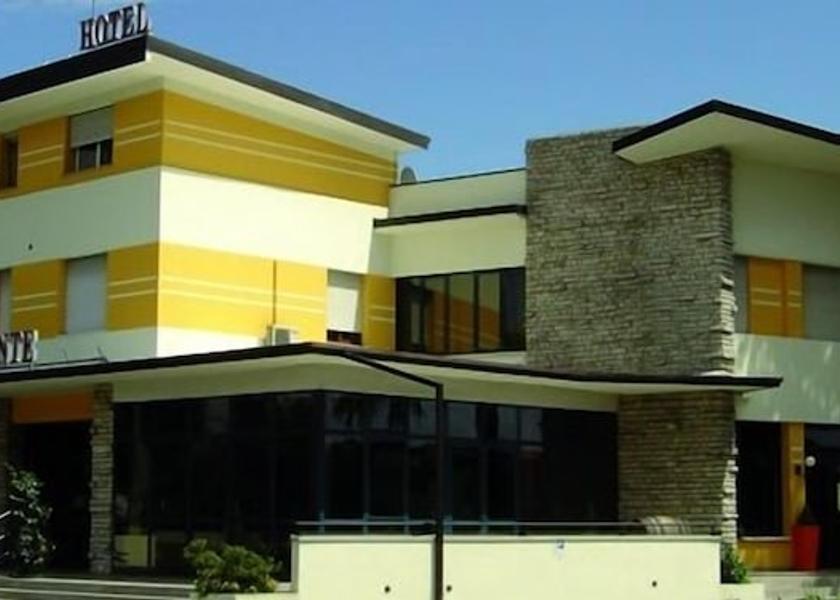 Veneto Orsago Facade