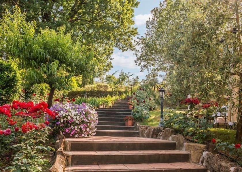 Tuscany Monterchi Property Grounds