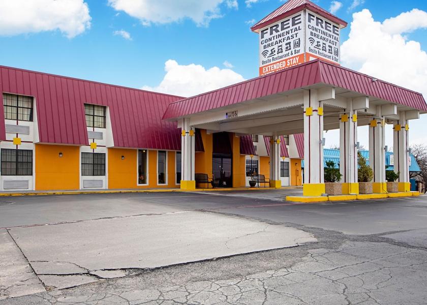 Texas Denton Entrance