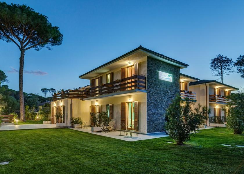 Tuscany Castiglione della Pescaia Front of property