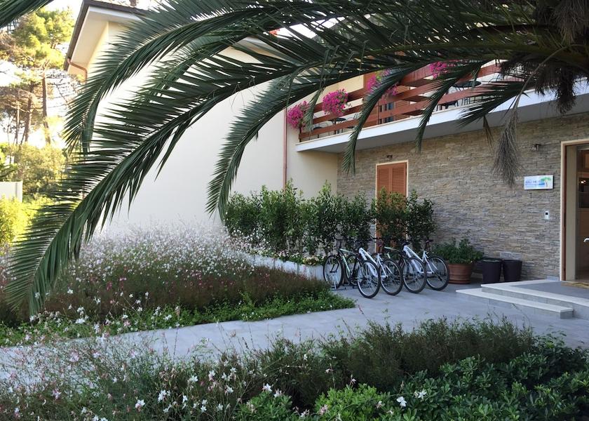 Tuscany Castiglione della Pescaia Property entrance