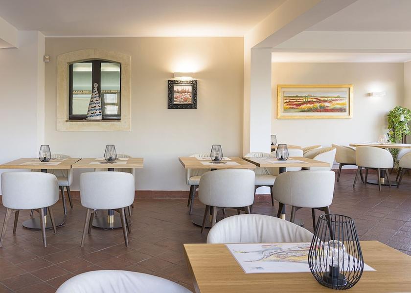 Sicily Belpasso Meeting Room