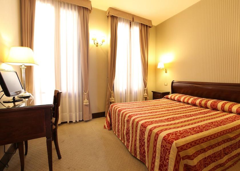 Veneto Venice Room