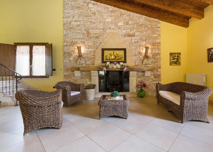 Puglia San Donaci Living Area