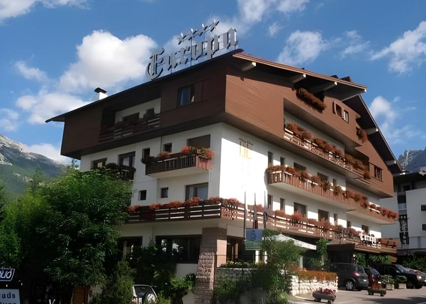 Veneto Cortina d'Ampezzo Hotel Exterior