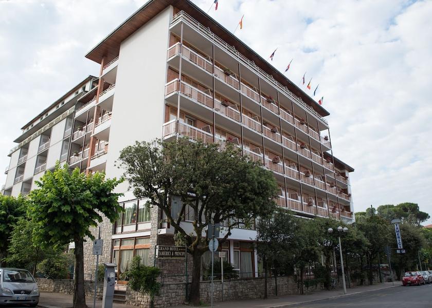 Tuscany Montecatini Terme Front of property