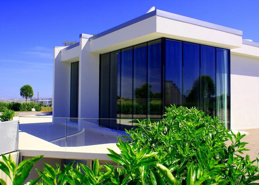 Marche Monsano Facade